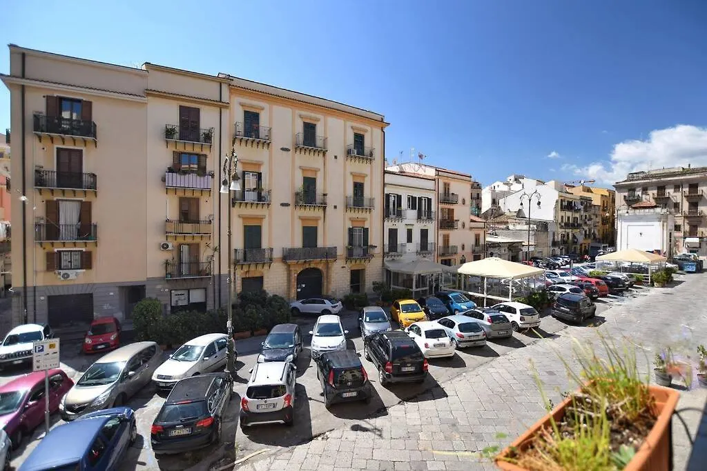 דירות פלרמו Iflat Casa Isabella איטליה