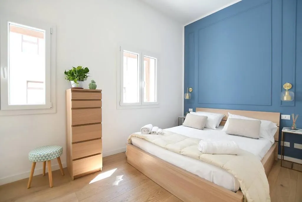 דירות פלרמו Iflat Casa Isabella 0*,  איטליה